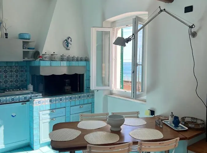 Elegant With Sea View *